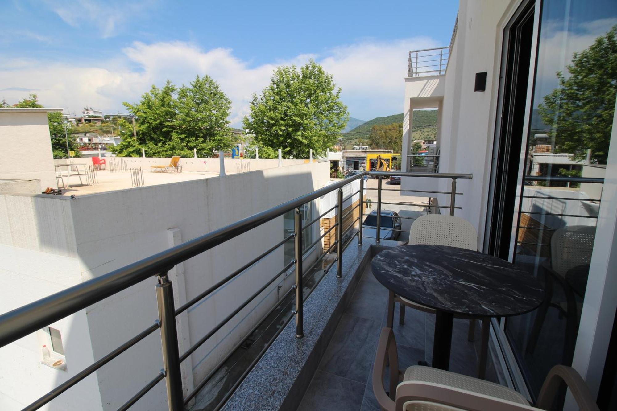 Moonshine Apartment Ksamil